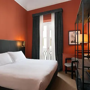 3* מלון 4f Boutique